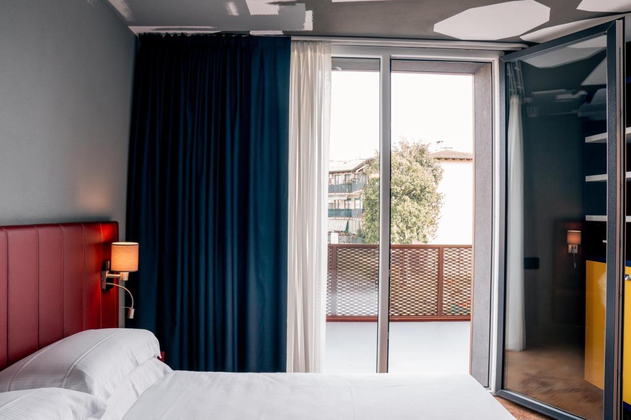 K Modern Hotel Пескьера-дель-Гарда Экстерьер фото