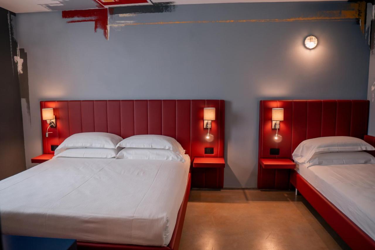 K Modern Hotel Пескьера-дель-Гарда Экстерьер фото