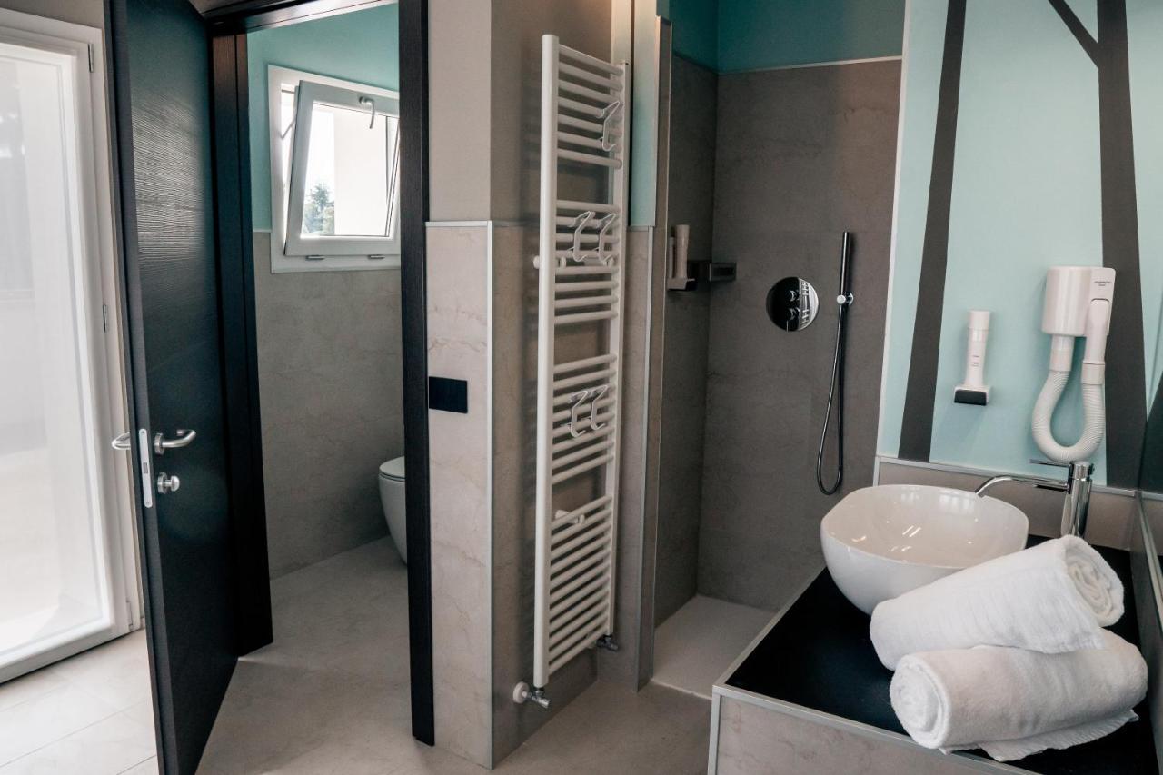 K Modern Hotel Пескьера-дель-Гарда Экстерьер фото